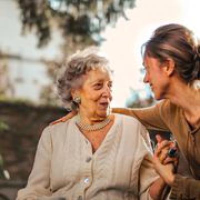 Pielęgniarka lub opiekunka seniorki w Niemczech