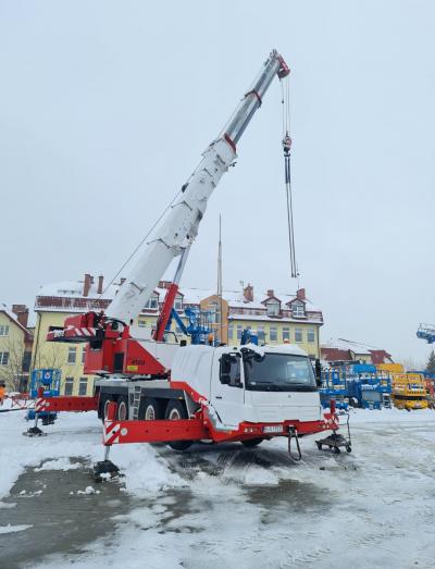 Żuraw samojezdny 100ton Dźwig 100t Krosno Rymanow